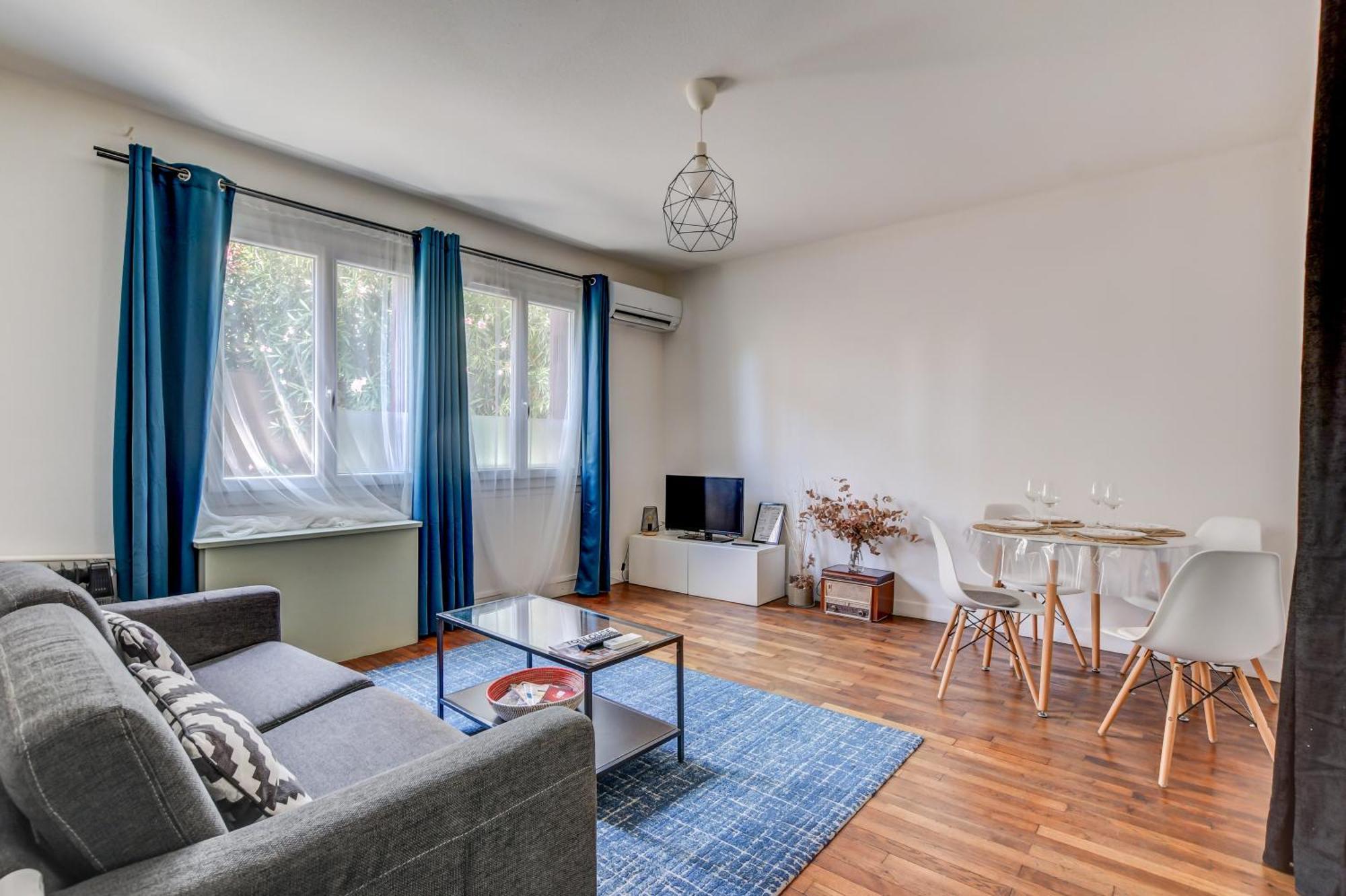 La Maison Bleue 65 M2 , Coeur Des Minimes A